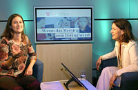 Foto: Melani Aprin und Eva Neumann beim Interview im Web-Studio